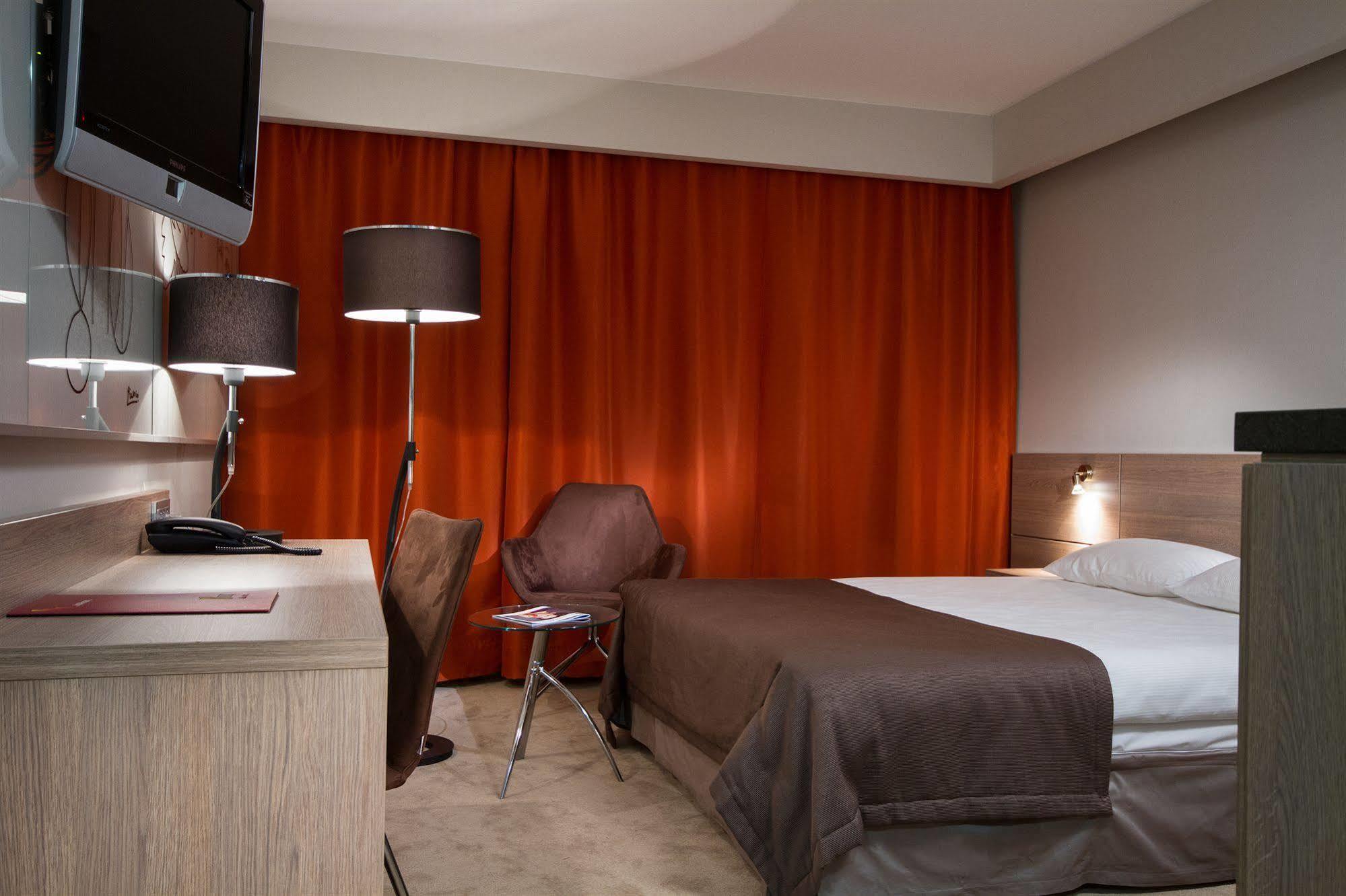 Hotel Hp Park Olsztyn  Ngoại thất bức ảnh