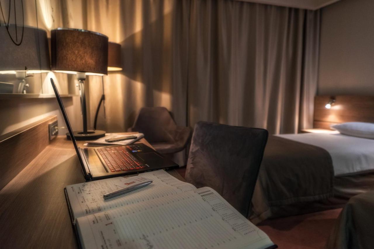 Hotel Hp Park Olsztyn  Ngoại thất bức ảnh
